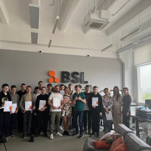Наши резиденты проходят стажировку в ИТ-компании BSL - КИБЕРшкола программирования для детей, компьютерные курсы для школьников, начинающих и подростков - KIBERone г. Новокосино