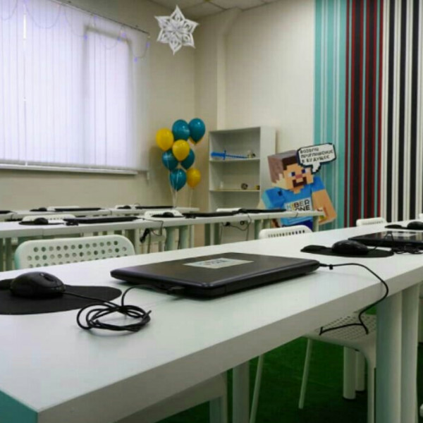 KIBERone для будущих КиберГероев в Ижевске! - КИБЕРшкола программирования для детей, компьютерные курсы для школьников, начинающих и подростков - KIBERone г. Новокосино